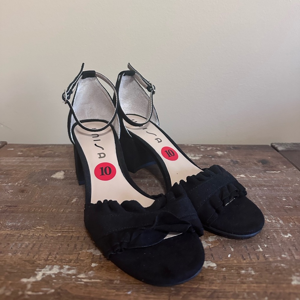 Unisa Black Ruffle Front Ankle-Strap Block Heel Sandals